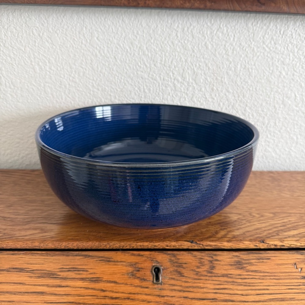 Thomas O'Brien Vintage Modern Blue Stoneware Veggie Serving Bowl 9.5"‎ x 4"